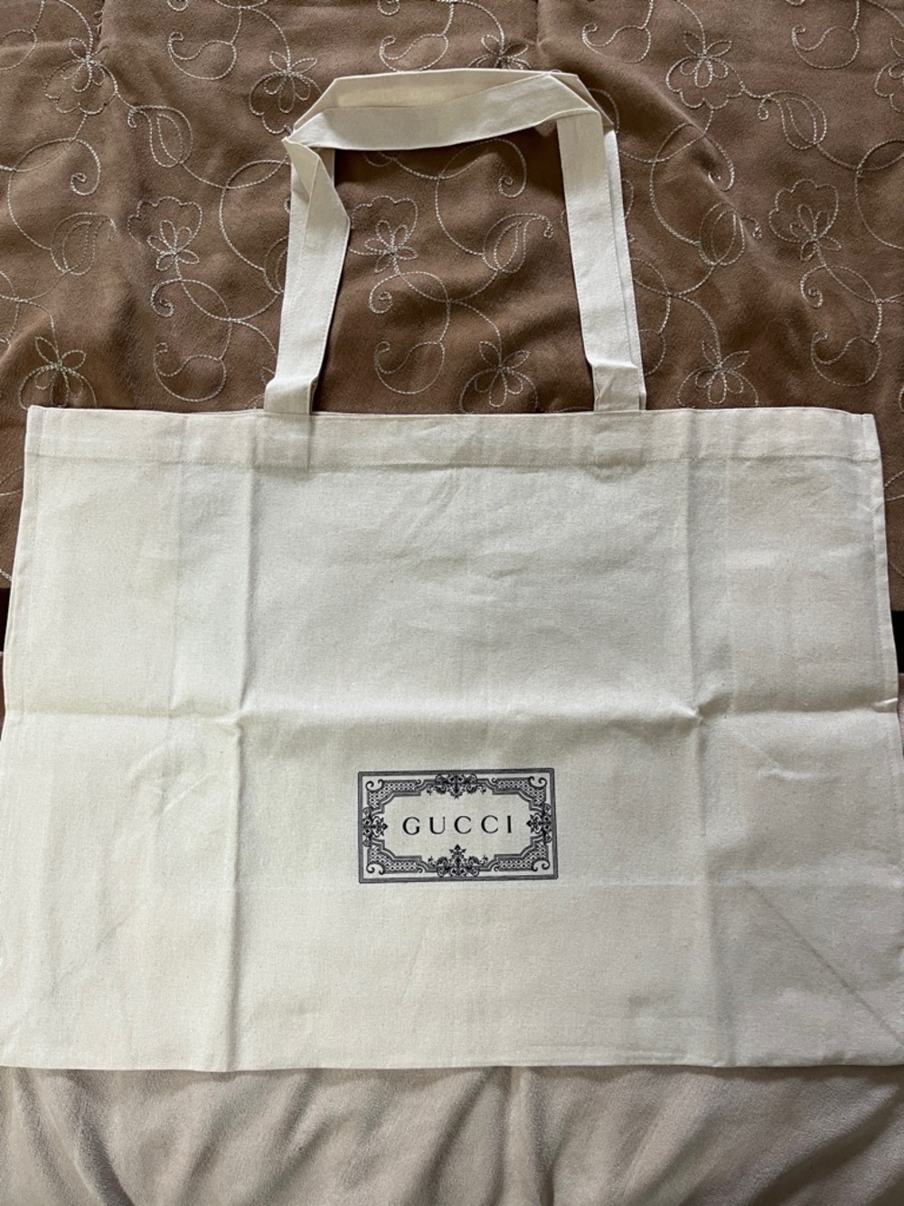 Gucci Oversized Logo Tote Bag - Cream Cotton Shopper bag - New and Authentic